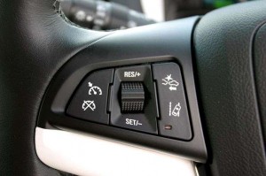 Holden-Volt-steering-wheel-button