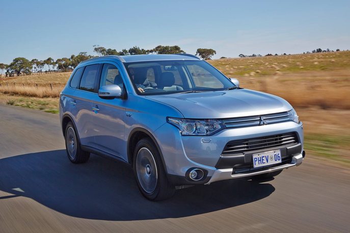 Outlander-PHEV-2