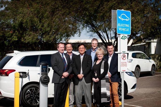 Andrew Boardman, Mr Oshikiri, Mr Matsuko, Lindsay Stark, Wendy Campagna, Craig Norris