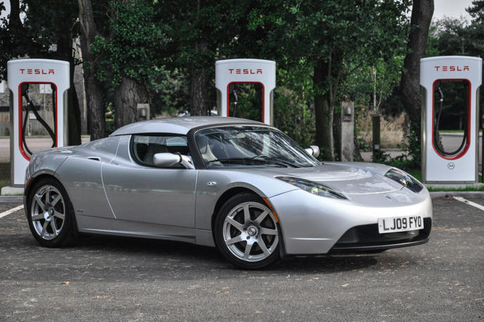 Lot 108 – 2009 Tesla Roadster Signature Edition_5