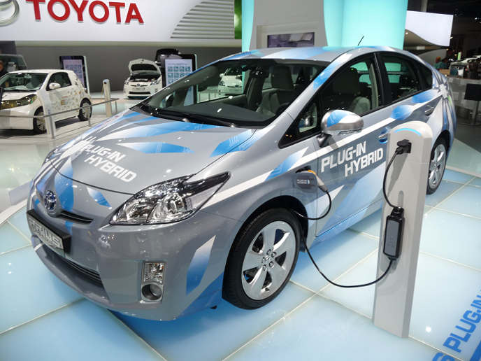 toyota-prius-plug-in-hybrid