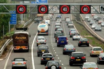 smart-motorway-plans-criticised-136389325464110401-140414114708-2-340x227