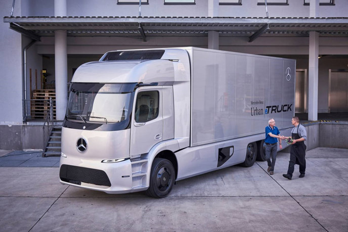 Mercedes Benz Urban e-Truck (2)