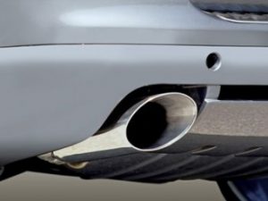 2007-Strosek-Porsche-Cayenne-Tail-Pipe-1024x768x-340×255