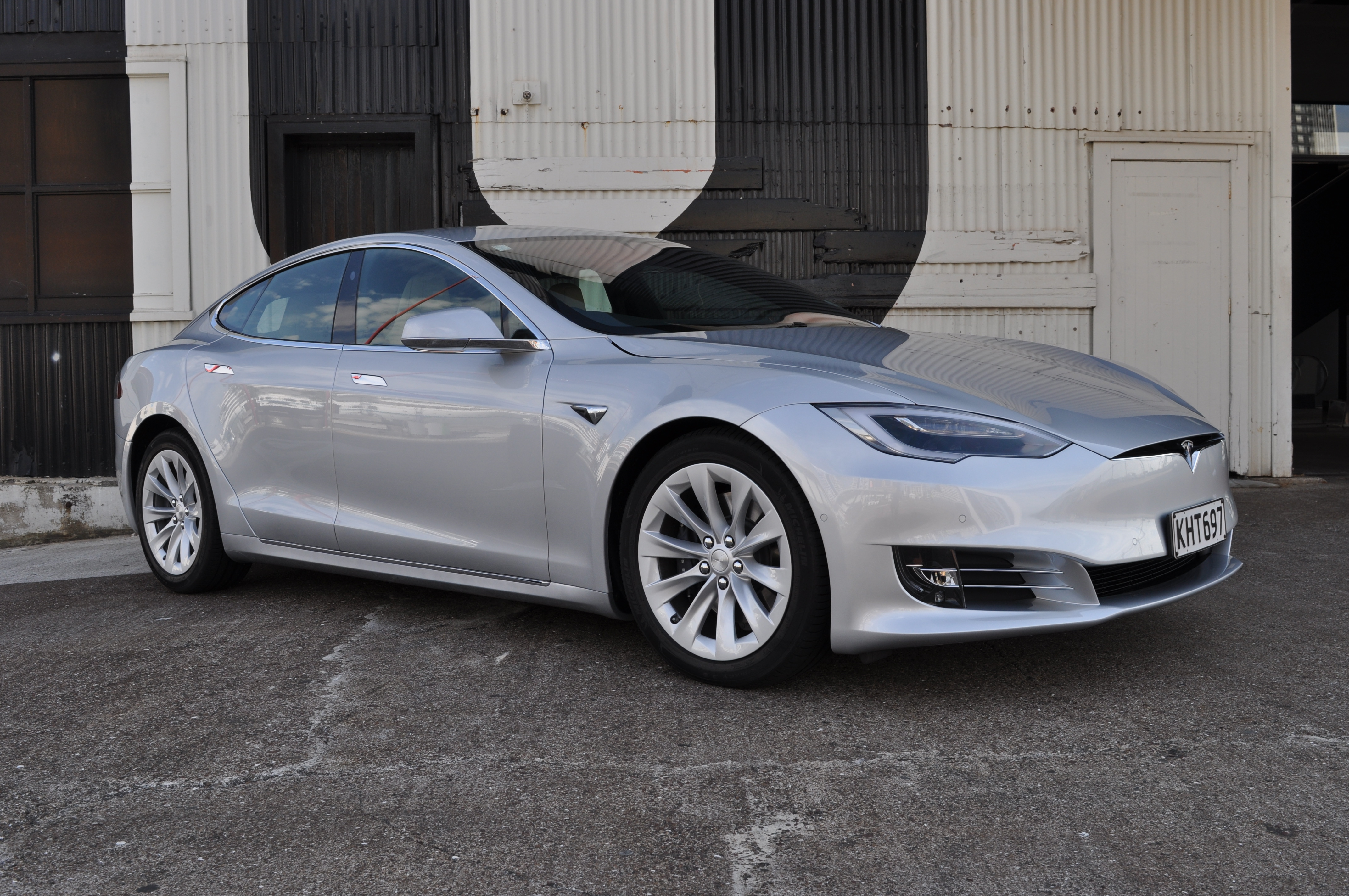 2017 Tesla Model S left front three quarter