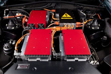 P90135298_lowRes_rolls-royce-102ex