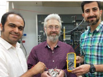 Dr Shahin Heidari, left, Professor John Andrews and Saeed Seif Mohammadi with the proton battery prototype.
