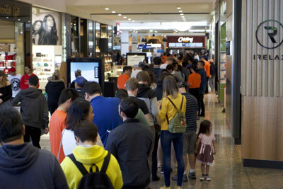 The queue for the Mi e-scooter store opening.