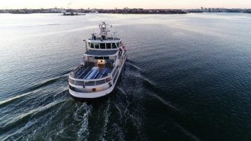 Ice-class_passenger_ferry_Suomenlinna_II
