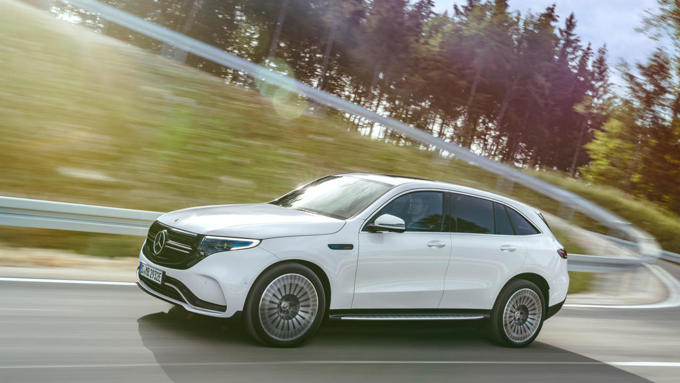 mercedes-benz-EQC 2019