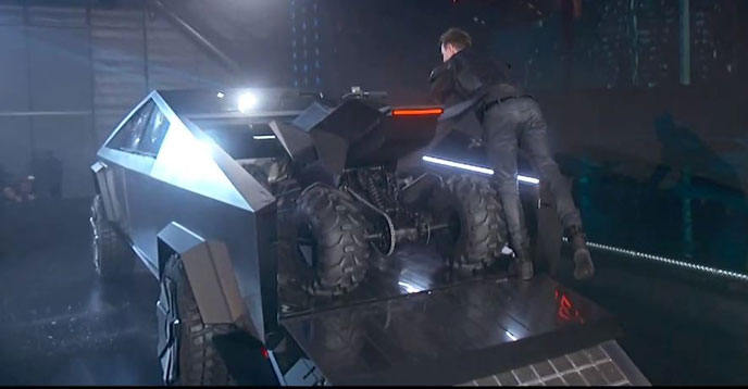 thumbnail_cybertruck3