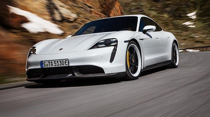 Porsche_Taycan_LeadFoot_001