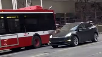Tesla Model Y Canada
