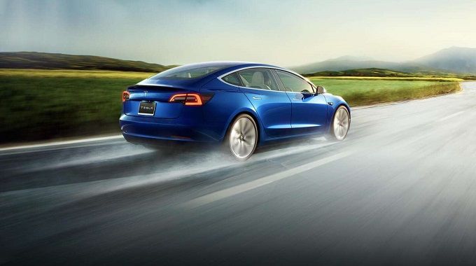 Tesla model-3-awd-rhd-hero-desktop