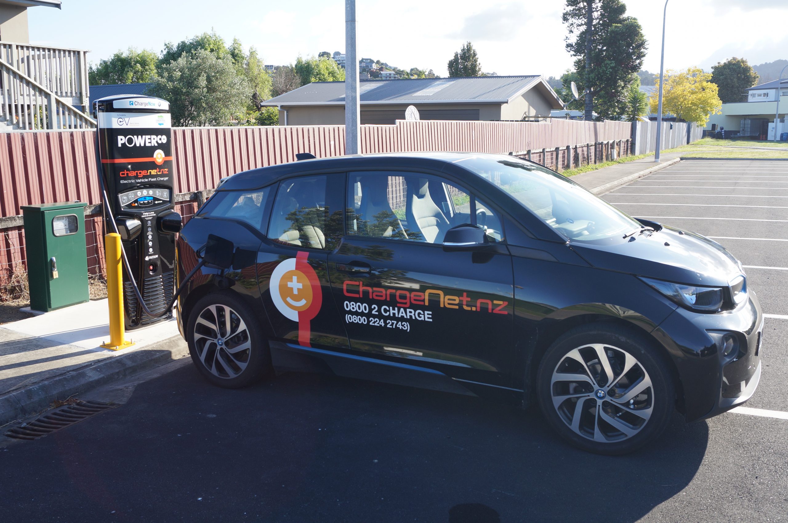 Chargenet car and charger
