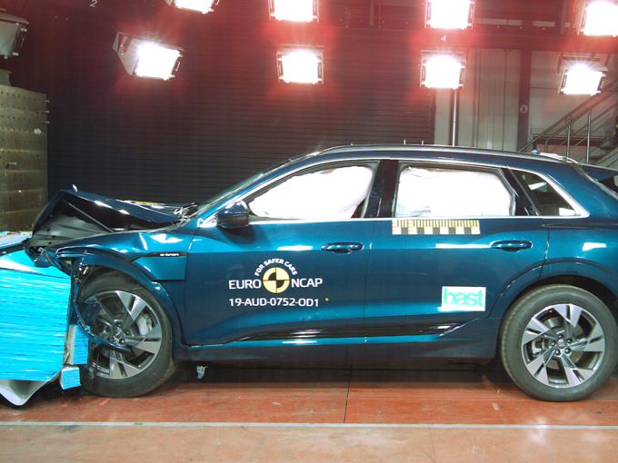 Audi e-tron crash test ANCAP