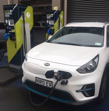 Kia Niro EV EX 455 charging