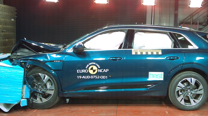 Audi e-tron crash test ANCAP
