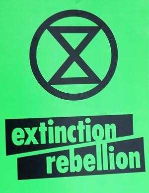 Extinction_Rebellion,_green_placard_