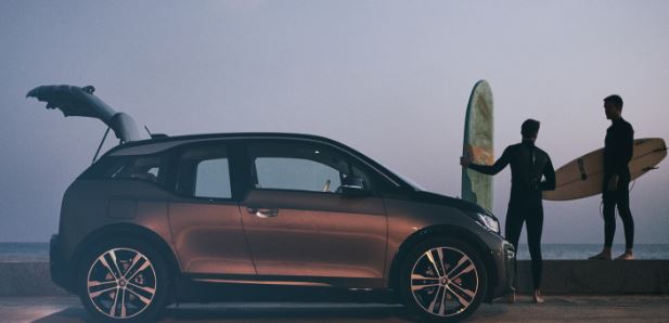BMW i3 surfers