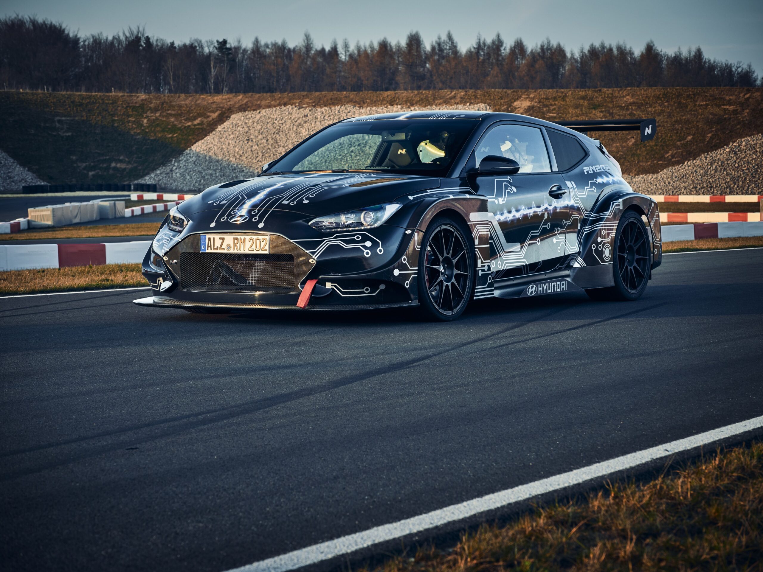 Hyundai RM20eRacingMidshipSportsCar01