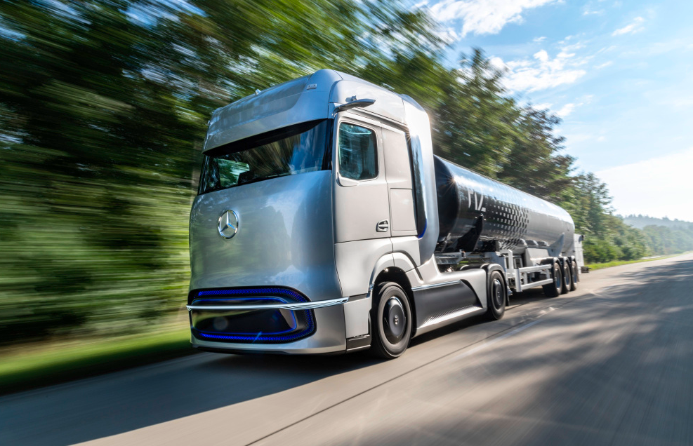 Mercedes-Benz e-truck