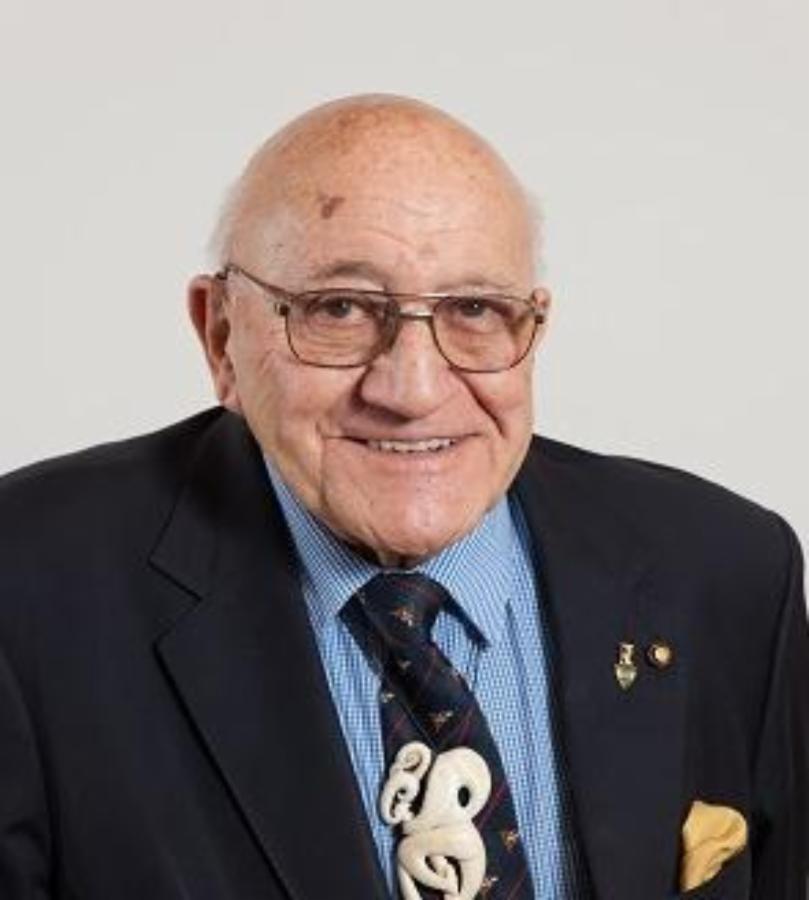 Tipene O’Regan