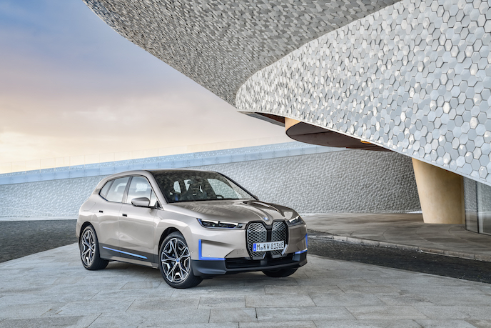 BMW-iX-1