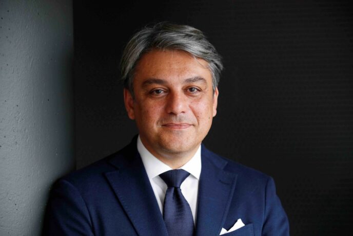 Luca-de-Meo-Renault-ceo-1