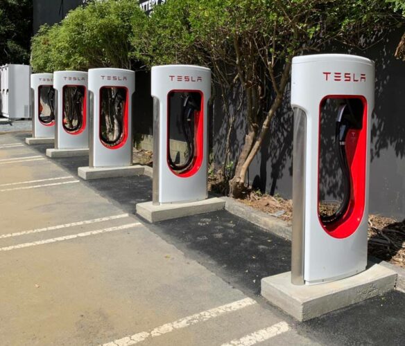 Countdown-Johnsonville-6-Tesla-superchargers