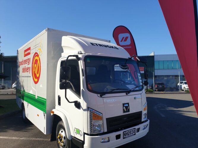 Etrucks-The-Warehouse-Group-3