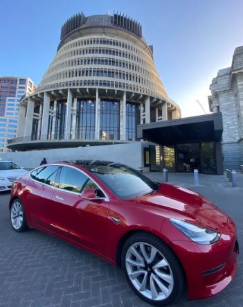 Drive-Electric-parliament-1
