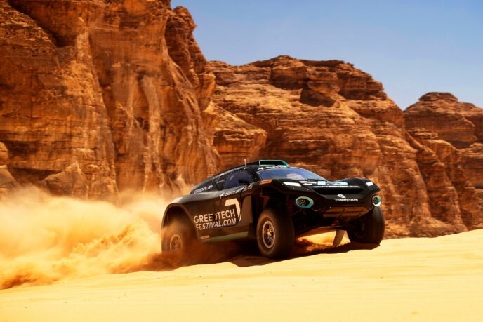 Extreme-E-Desert-X-Prix-racing-Roseberg-team-3