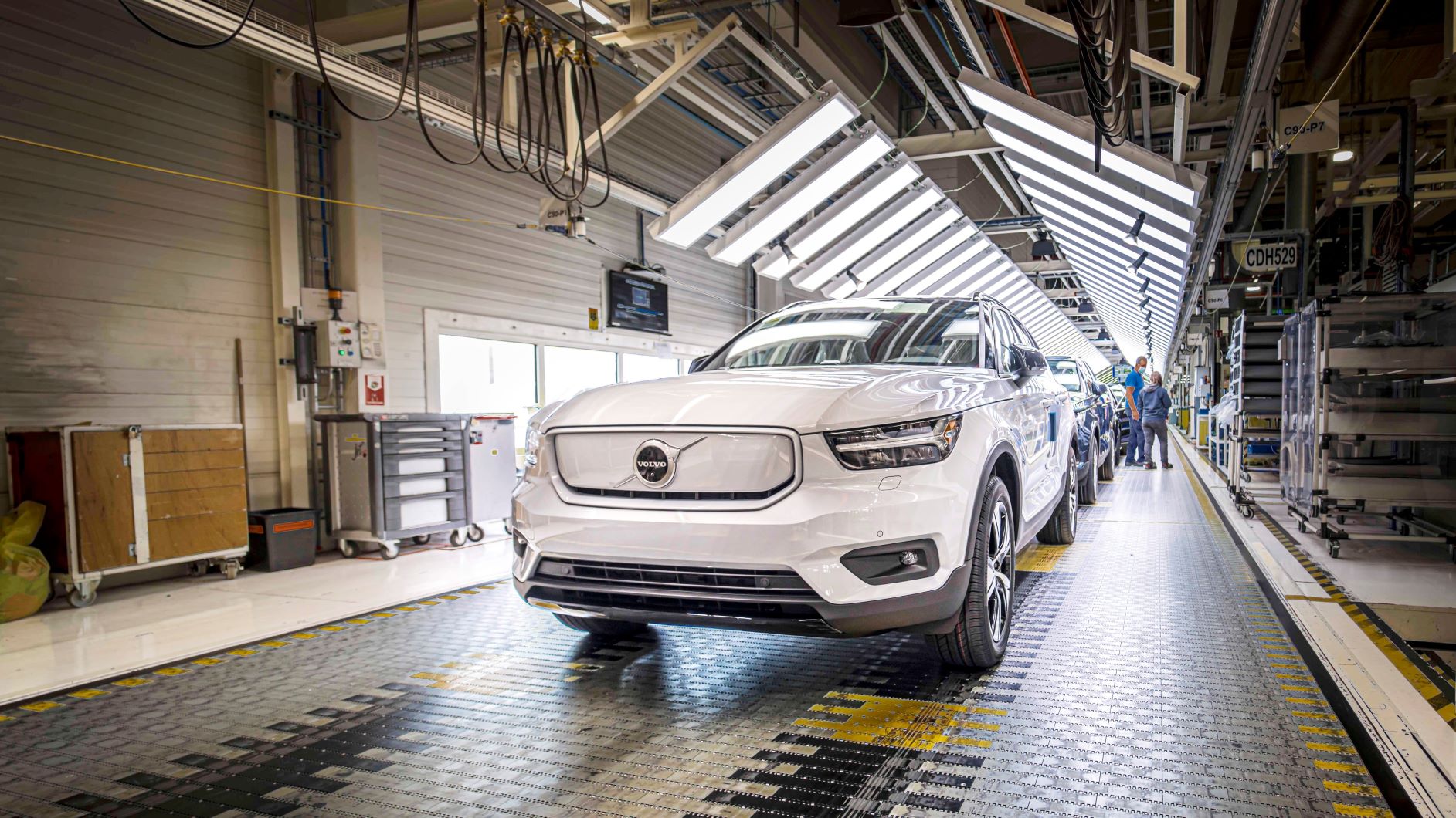 Volvo_XC40_Recharge_P8_production_in_Ghent_Belgium 1 small