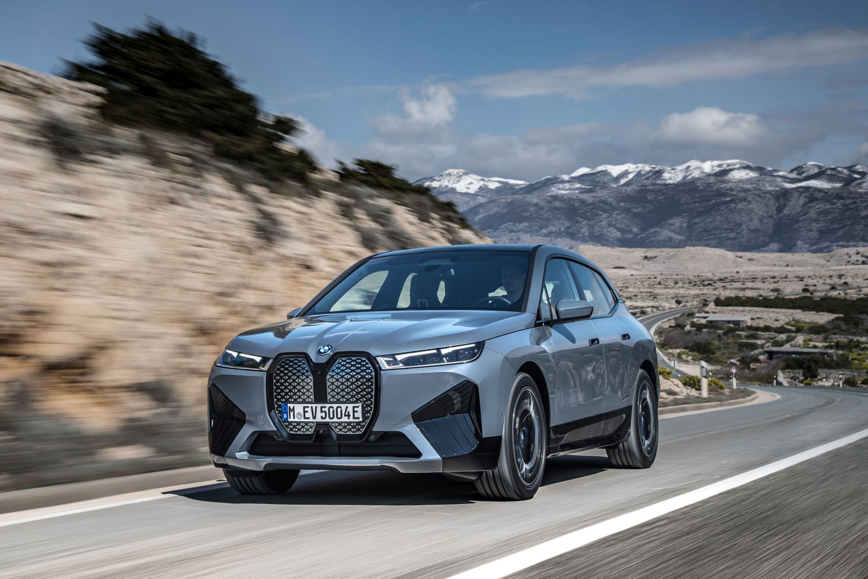 BMW-iX-NZ-small