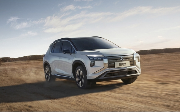 GMMC-electric-SUV-Airtrek-at-Auto-Guangzhou