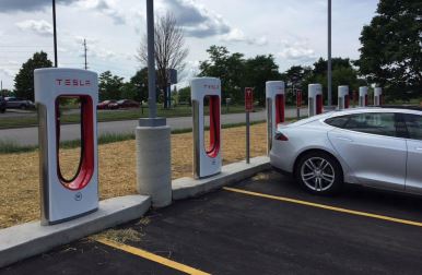 Tesla-supercharger-New-Plymouth-3-1