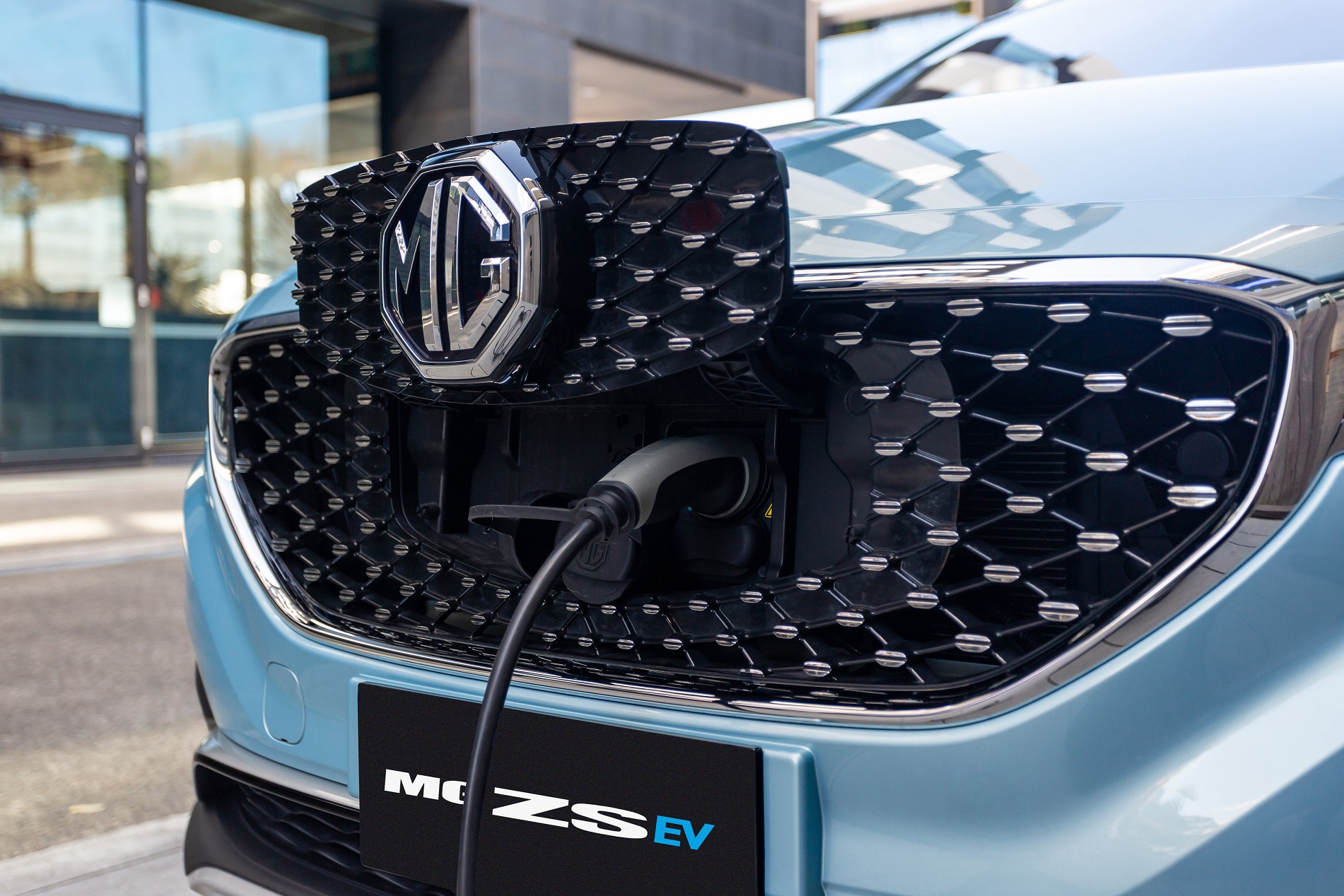 MG-ZS-EV-Clipper-Blue-1