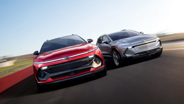 Chevrolet-Equinox-EV-RS-left-and-LT-right-Design-Rendering-Exterior-001-Front-720×407-1