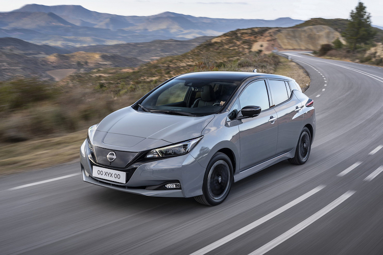 2022NissanLeaf03