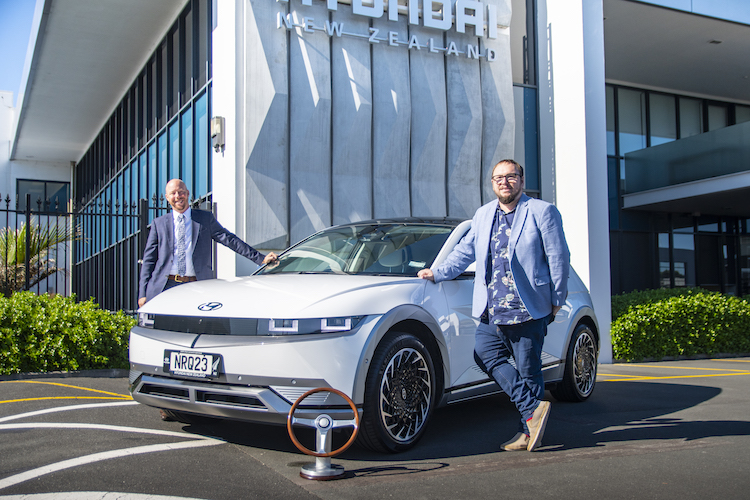 IONIQ5-wins-NZCOTY-2022-001-copy