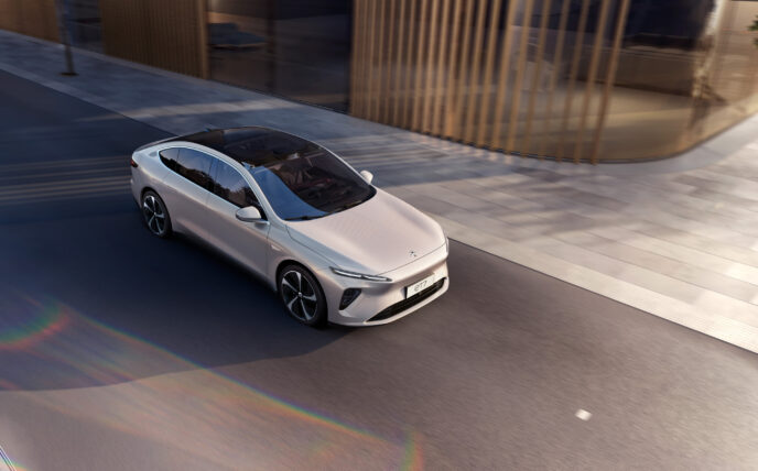Nio-et7-hero-design-desktop