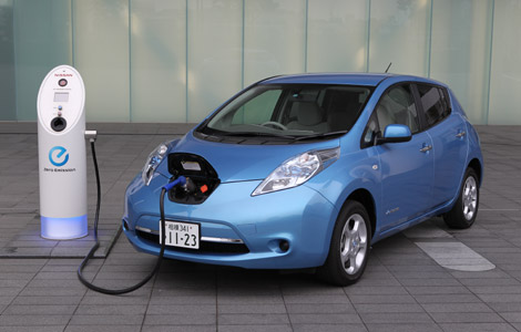 Nissan-Leaf-2011-car-of-the-year