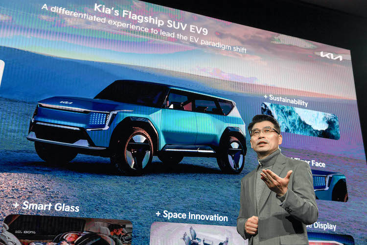 2022-Kia-Investor-Day-Announcement-001