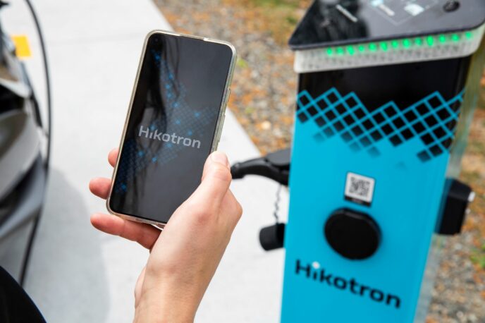 Hikotron-2-app-small