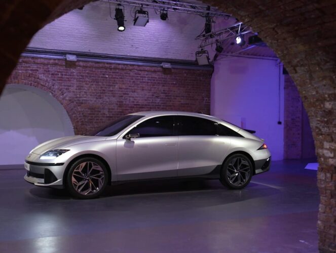 Hyundai-Ioniq-6-sneak-1