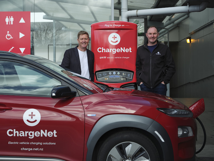 ChargeNet-and-AA-Smartfuel-partnership-announcement-July-2022