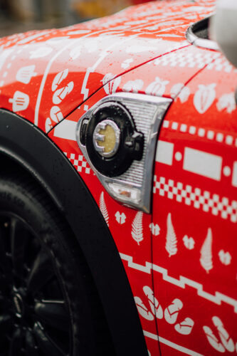 2022-Festive-Mini-Countryman-Hybrid-002