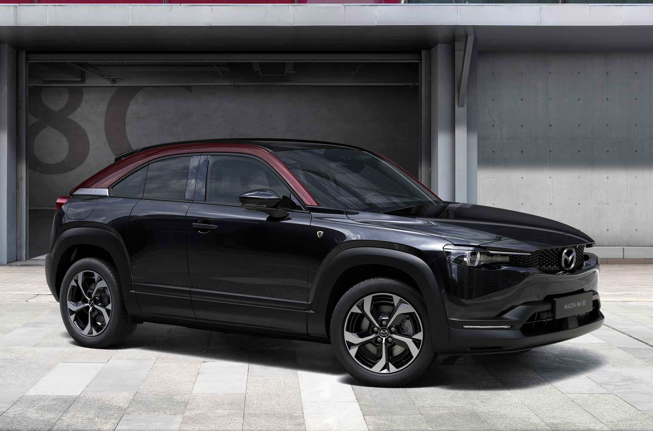 Mazda-MX-30_e-Skyactiv_REV_Edition_R_ext_1_l83468