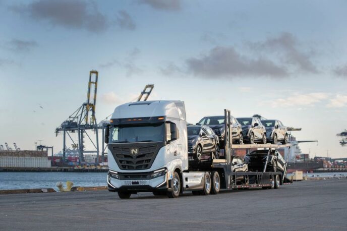 Nissan trials electric trucks